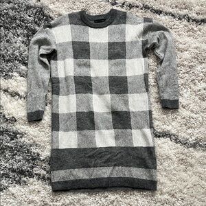 Banana Republic Gray & White Buffalo Check Knit Sweater Dress